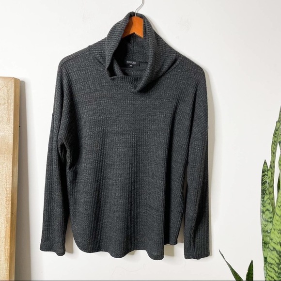 Roolee Charcoal Grey Raglan Cowl Neck Tee size M - Picture 2 of 6